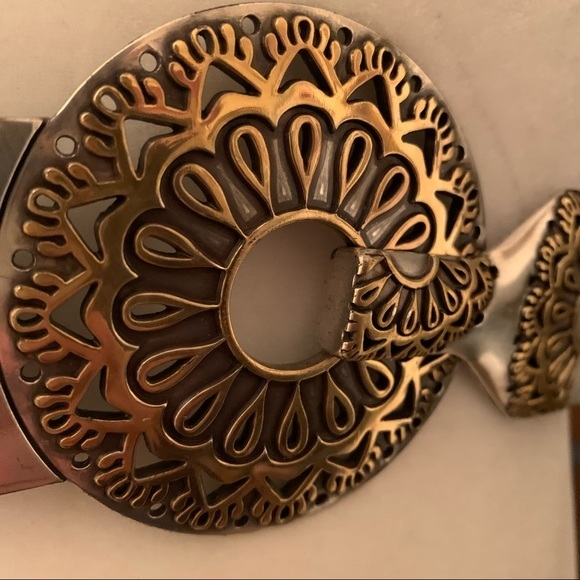 CHICO’s Leather Medallion Belt Black Silver SM - Picture 3 of 6